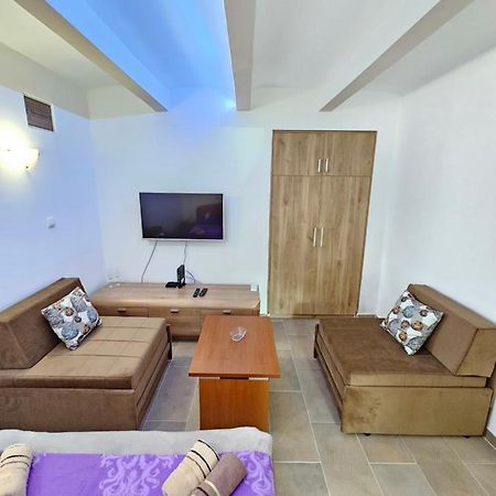 Booking Apartments Alone 1 Belgrad Exterior foto