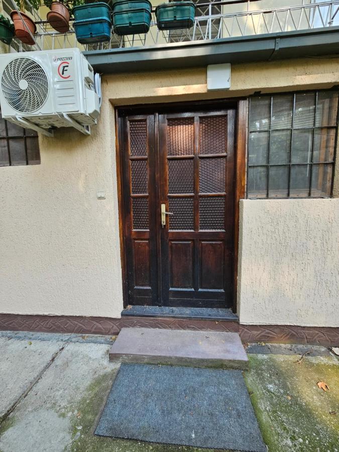 Booking Apartments Alone 1 Belgrad Exterior foto